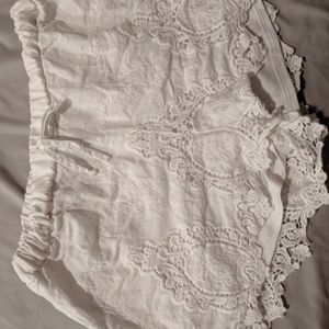 White crochet lace design shorts